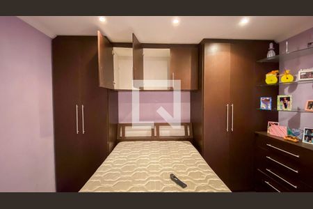 Casa à venda com 232m², 3 quartos e 2 vagasQuarto 2