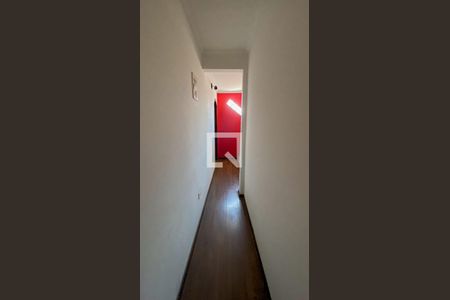 Casa à venda com 232m², 3 quartos e 2 vagasCorredor