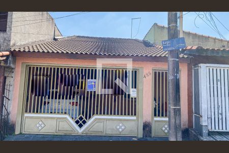 Casa à venda com 232m², 3 quartos e 2 vagasFachada