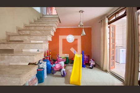 Casa à venda com 232m², 3 quartos e 2 vagasSala de Jantar