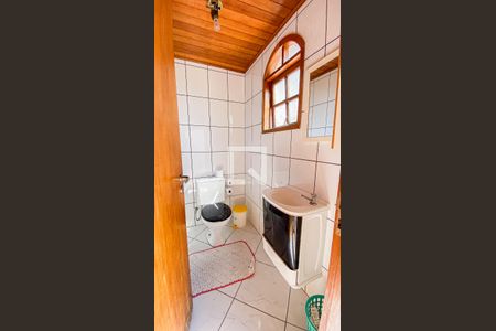 Casa à venda com 232m², 3 quartos e 2 vagasBanheiro 3