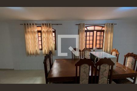 Casa à venda com 232m², 3 quartos e 2 vagasSala de Jantar