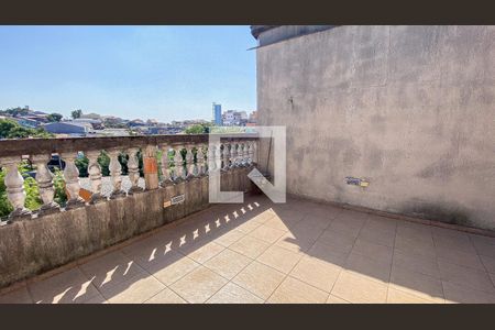 Casa à venda com 232m², 3 quartos e 2 vagasVaranda