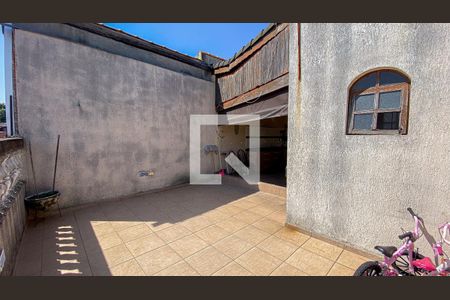 Casa à venda com 232m², 3 quartos e 2 vagasVaranda