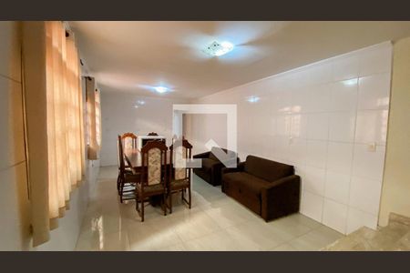 Casa à venda com 232m², 3 quartos e 2 vagasSala de Jantar