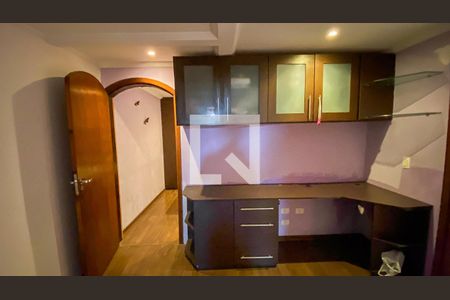 Casa à venda com 232m², 3 quartos e 2 vagasEscritório