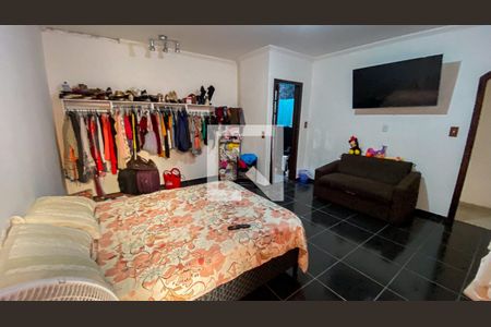 Casa à venda com 232m², 3 quartos e 2 vagassuite