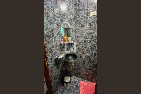 Casa à venda com 232m², 3 quartos e 2 vagasBanheiro da Suíte