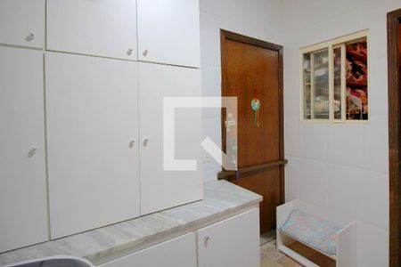 Apartamento à venda com 182m², 4 quartos e 1 vagaÁrea de Serviço