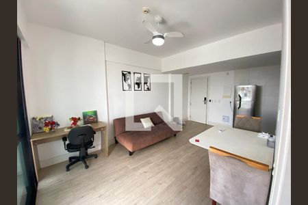 Sala de apartamento para alugar com 1 quarto, 45m² em Caminho das Árvores , Salvador
