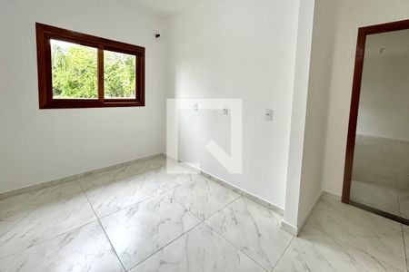 Sala 2 de casa para alugar com 3 quartos, 220m² em Rio Tavares, Florianópolis