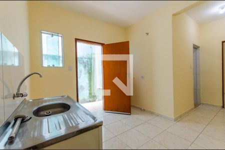 Cozinha de casa para alugar com 1 quarto, 27m² em Vila Boacava, São Paulo