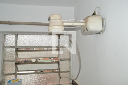 Casa à venda com 423m², 4 quartos e 6 vagasBanheiro de serviço