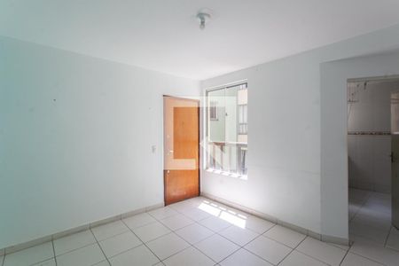 Sala de apartamento à venda com 2 quartos, 60m² em Santa Terezinha, Belo Horizonte