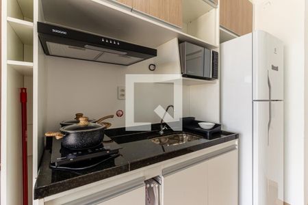 Cozinha de apartamento para alugar com 1 quarto, 32m² em Consolação, São Paulo