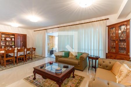 Apartamento à venda com 158m², 3 quartos e 4 vagasSala