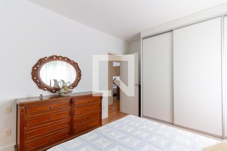 Apartamento à venda com 158m², 3 quartos e 4 vagasQuarto 1 - Suíte