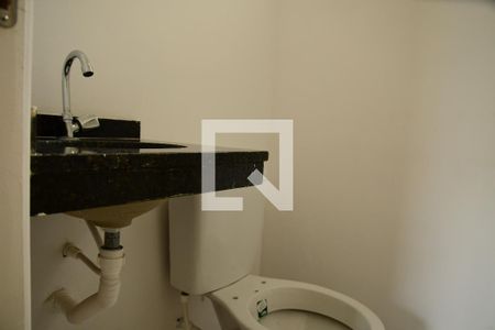 Lavabo de casa de condomínio para alugar com 1 quarto, 80m² em Chácara Ondas Verdes, Cotia