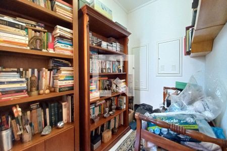 Apartamento à venda com 434m², 8 quartos e 3 vagasQuarto de Serviço