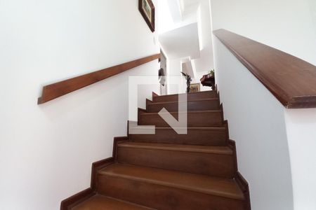 Apartamento à venda com 434m², 8 quartos e 3 vagasEscada