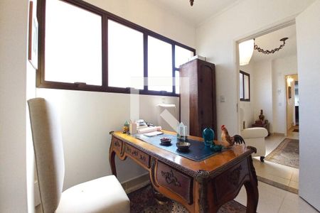 Apartamento à venda com 434m², 8 quartos e 3 vagasEscritório 2