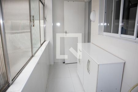Apartamento à venda com 72m², 2 quartos e 1 vagaÁrea de Serviço
