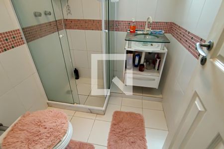 Casa à venda com 300m², 5 quartos e 4 vagas Casa à venda com 300m², 5 quartos e 4 vagasquarto 2 suite