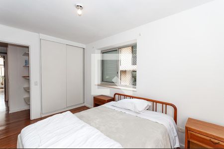 Apartamento à venda com 312m², 4 quartos e 1 vagaQuarto 2