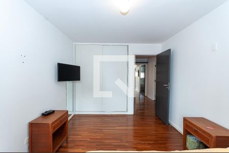 Apartamento à venda com 312m², 4 quartos e 1 vagaQuarto 1