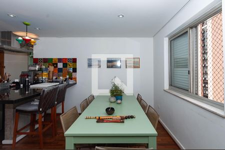 Apartamento à venda com 312m², 4 quartos e 1 vagaSala