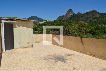 Casa de condomínio para alugar com 400m², 3 quartos e 2 vagasTerraço