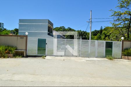 Casa de condomínio para alugar com 400m², 3 quartos e 2 vagasFachada