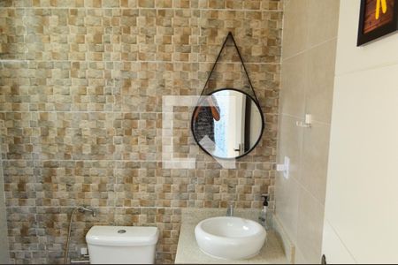 Casa de condomínio para alugar com 400m², 3 quartos e 2 vagasBanheiro da Área Gourmet 