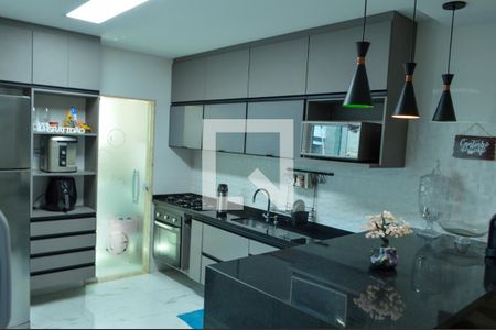 Casa de condomínio para alugar com 400m², 3 quartos e 2 vagasCozinha