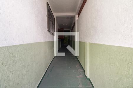 Casa à venda com 470m², 4 quartos e 1 vaga Casa à venda com 470m², 4 quartos e 1 vagaCorredor de Acesso