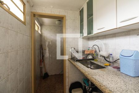 Casa à venda com 470m², 4 quartos e 1 vaga Casa à venda com 470m², 4 quartos e 1 vagaCozinha 1