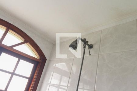 Casa à venda com 470m², 4 quartos e 1 vaga Casa à venda com 470m², 4 quartos e 1 vagaBanheiro Suíte