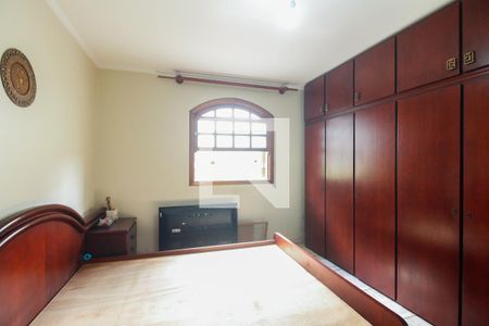 Casa à venda com 470m², 4 quartos e 1 vaga Casa à venda com 470m², 4 quartos e 1 vagaSuíte