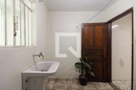 Casa à venda com 470m², 4 quartos e 1 vaga Casa à venda com 470m², 4 quartos e 1 vagaÁrea de Serviço