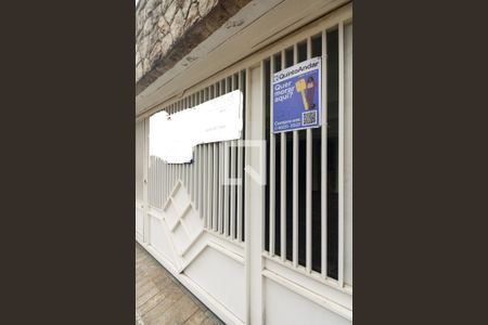 Casa à venda com 470m², 4 quartos e 1 vaga Casa à venda com 470m², 4 quartos e 1 vagaFachada