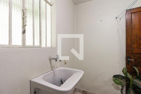 Casa à venda com 470m², 4 quartos e 1 vaga Casa à venda com 470m², 4 quartos e 1 vagaÁrea de Serviço