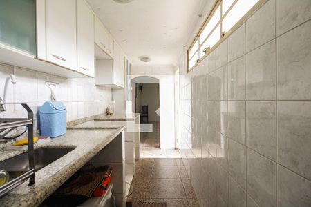 Casa à venda com 470m², 4 quartos e 1 vaga Casa à venda com 470m², 4 quartos e 1 vagaCozinha 1