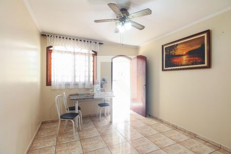 Casa à venda com 470m², 4 quartos e 1 vaga Casa à venda com 470m², 4 quartos e 1 vagaCopa