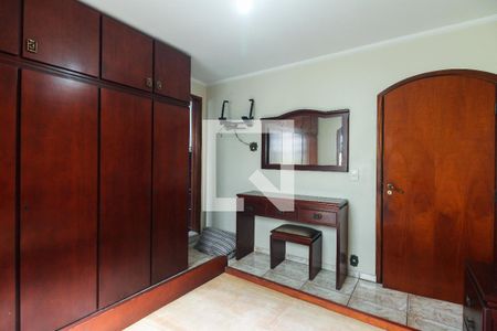 Casa à venda com 470m², 4 quartos e 1 vaga Casa à venda com 470m², 4 quartos e 1 vagaSuíte