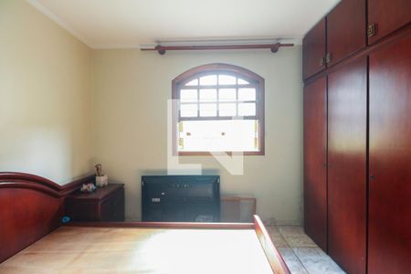 Casa à venda com 470m², 4 quartos e 1 vaga Casa à venda com 470m², 4 quartos e 1 vagaSuíte