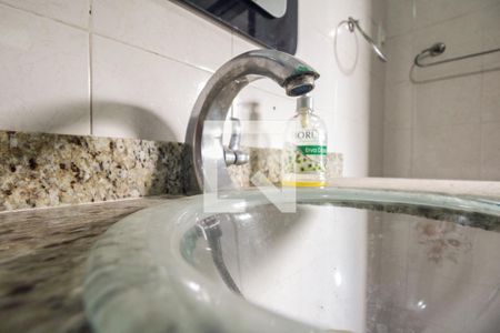 Casa à venda com 470m², 4 quartos e 1 vaga Casa à venda com 470m², 4 quartos e 1 vagaBanheiro Social 2