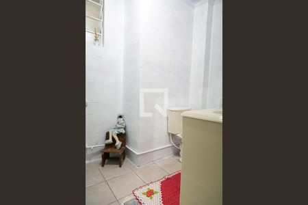 Banheiro de apartamento à venda com 3 quartos, 98m² em Glória, Porto Alegre