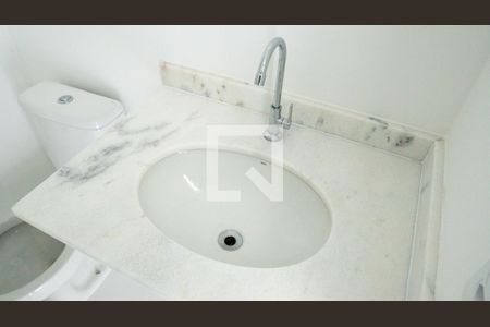 Banheiro de kitnet/studio para alugar com 1 quarto, 27m² em Vila Buarque, São Paulo