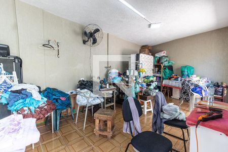 Casa à venda com 172m², 2 quartos e 4 vagasQuarto de serviço 2