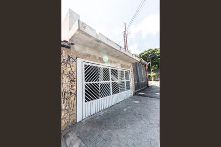 Casa à venda com 172m², 2 quartos e 4 vagasFachada